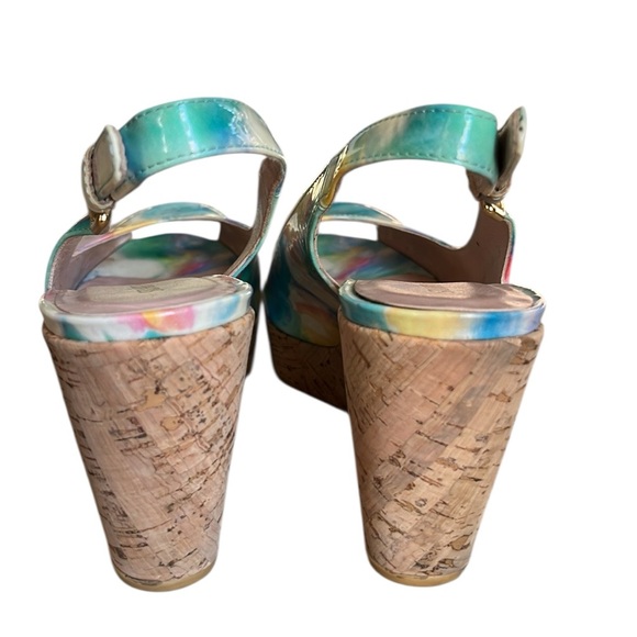 STUART WEITZMAN
Jean Patent Leather Slingback Wedge Sandals - Picture 5 of 10